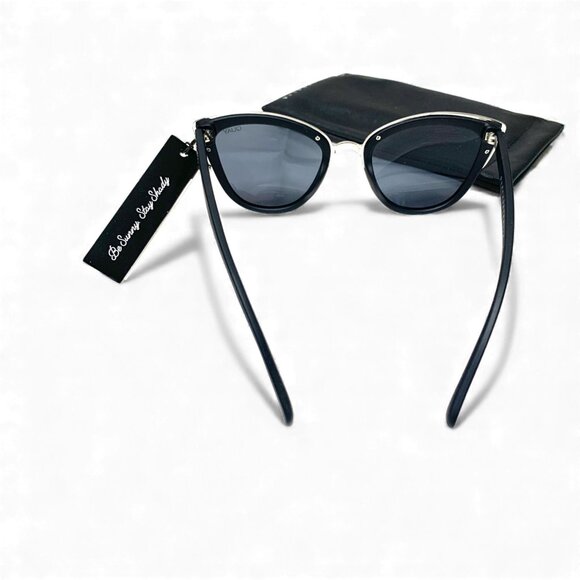 Quay Australia My Girl Cat Eye Sunglasses Grey Lenses Black/Silver Frame & Bag - Picture 6 of 8